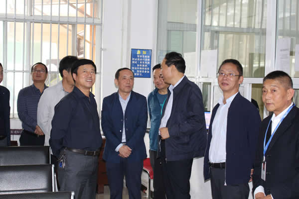 市安委辦主任、安監(jiān)局局長李永宏一行到隴運集團公司檢查指導工作