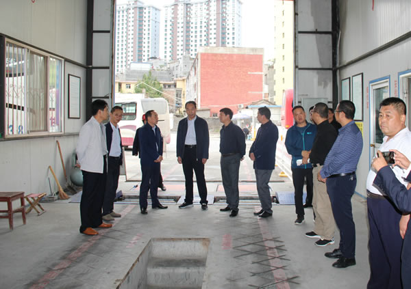 市安委辦主任、安監(jiān)局局長李永宏一行到隴運集團公司檢查指導工作