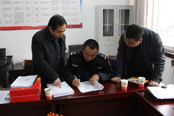 隴運(yùn)集團(tuán)公司黨委組織召開(kāi)武都汽車站黨支部建設(shè)標(biāo)準(zhǔn)化達(dá)標(biāo)驗(yàn)收會(huì)議